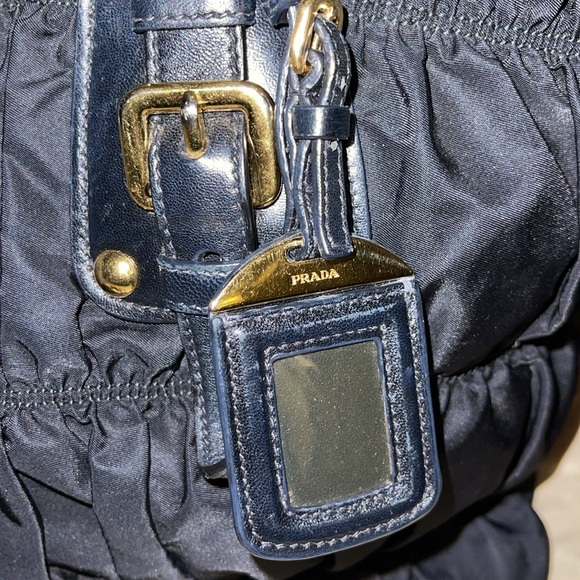 Preloved Prada Gaufre convertible satchel leather/nylon medium 2 way bag. - Picture 4 of 13